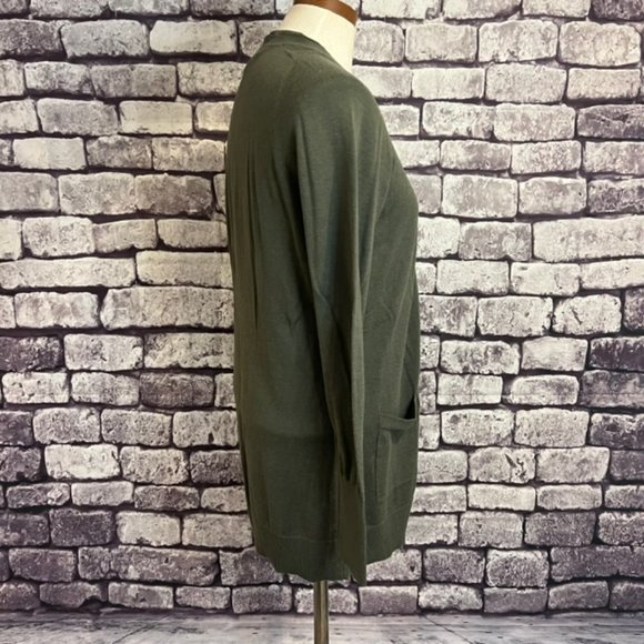 Tommy Bahama Olive Green V-Neck Cardigan Sweater Size XSP - Picture 7 of 9